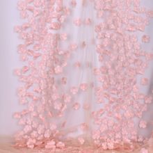 Roze kant met 3D bloemen - Lorré